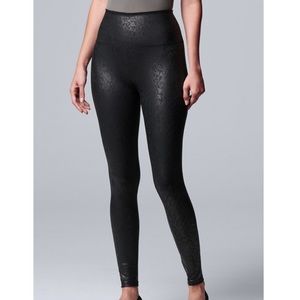 Simply Vera Vera Wang faux leather leggings